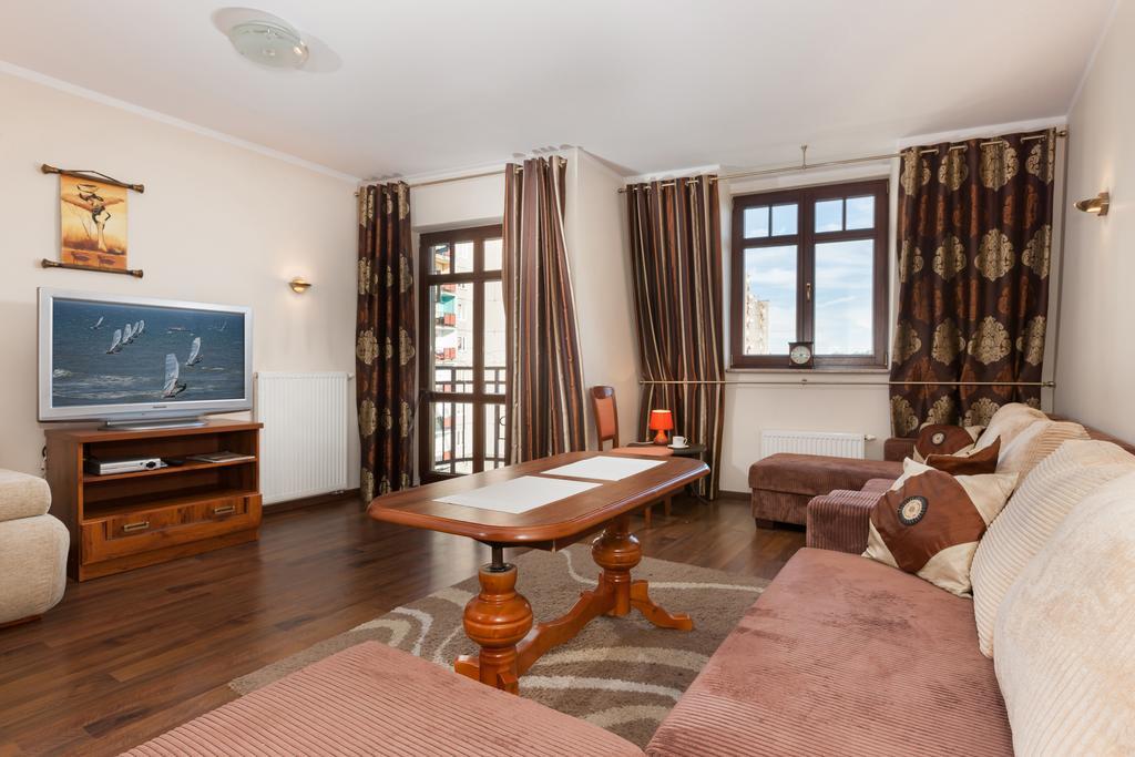 Apartamenty Pod Orlami By Noclegi Renters Swinoujscie Ngoại thất bức ảnh